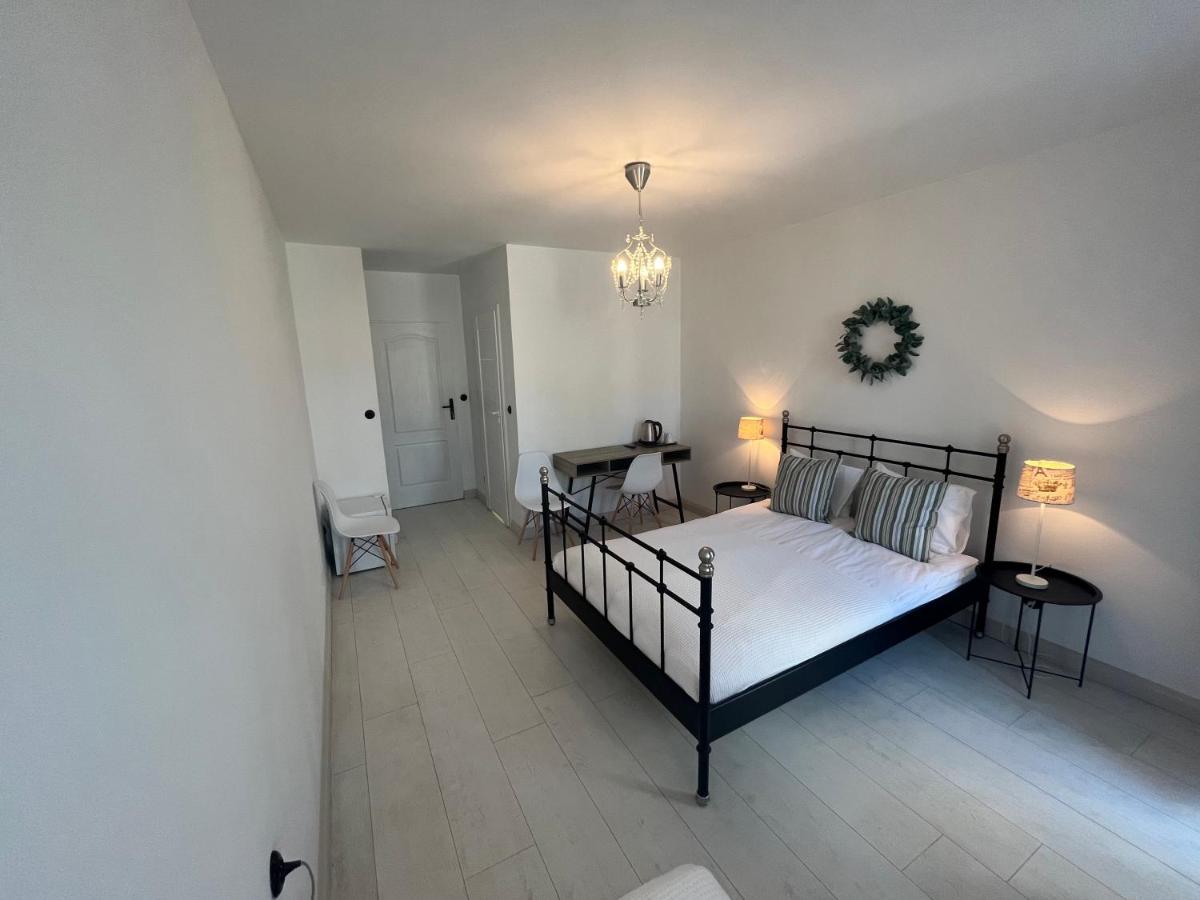 웨바 Pod Roza B&B 외부 사진